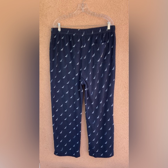 Nautica Men’s Lounge, Soft Fleece Pajama pants with Pockets - Picture 2 of 3